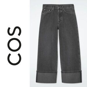 COS Women's Facade turn-up straight leg jeans in washed black